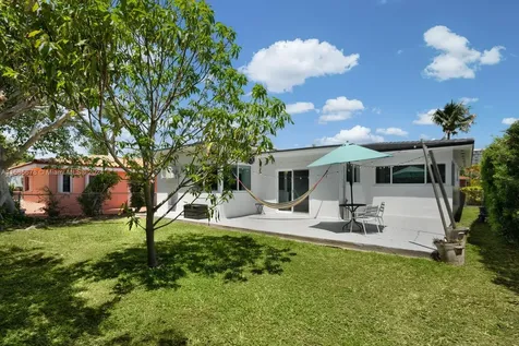8866 Byron Avenue Surfside FL 33154