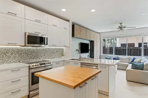 5463 NW 112th Place Doral FL 33178