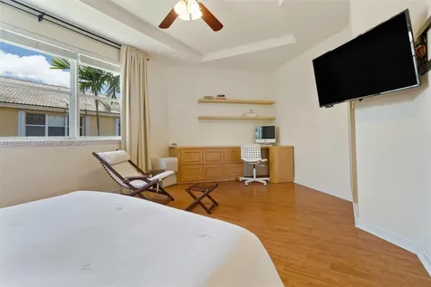 5463 NW 112th Place Doral FL 33178