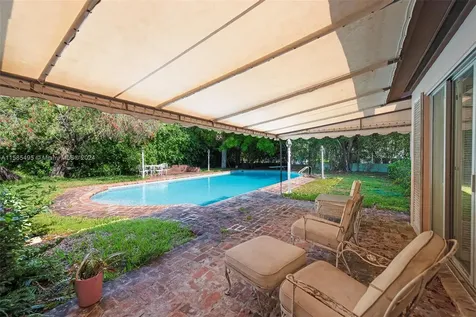 2500 Sunset Drive Miami Beach FL 33140