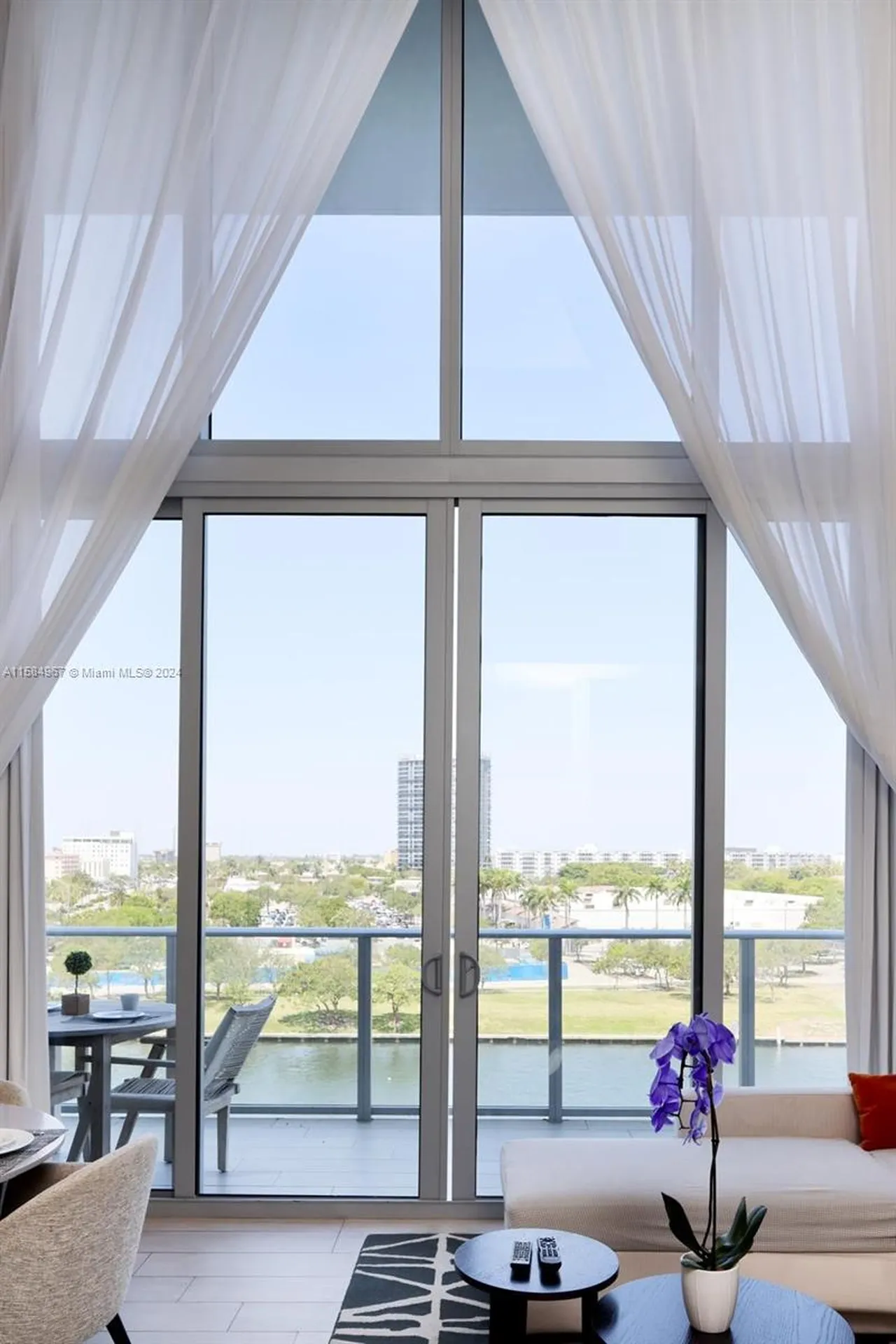 4010 S Ocean Drive Hollywood FL 33019
