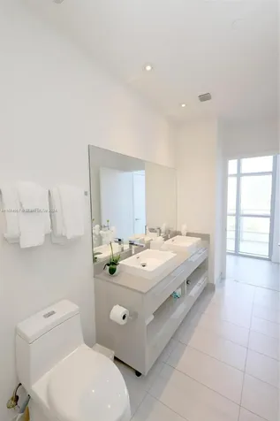 4010 S Ocean Drive Hollywood FL 33019