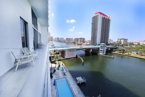 4010 S Ocean Drive Hollywood FL 33019