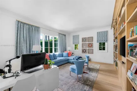 6666 Pinetree Lane Miami Beach FL 33141