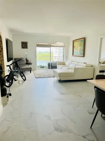 400 Kings Point Drive Sunny Isles Beach FL 33160