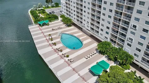 400 Kings Point Drive Sunny Isles Beach FL 33160