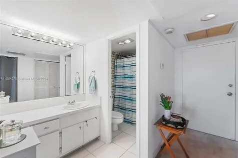 11111 Biscayne Boulevard Miami FL 33181