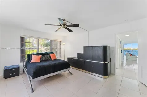 11111 Biscayne Boulevard Miami FL 33181