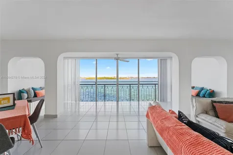 11111 Biscayne Boulevard Miami FL 33181