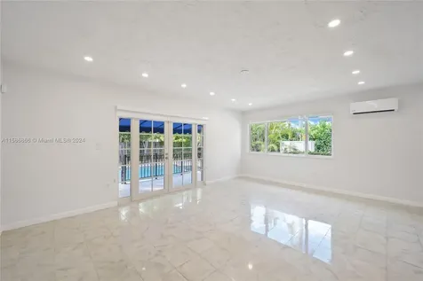 111 E 1st Court Miami Beach FL 33139