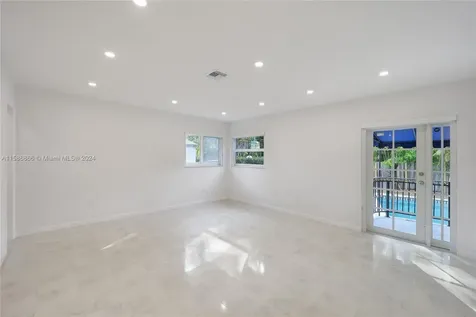 111 E 1st Court Miami Beach FL 33139
