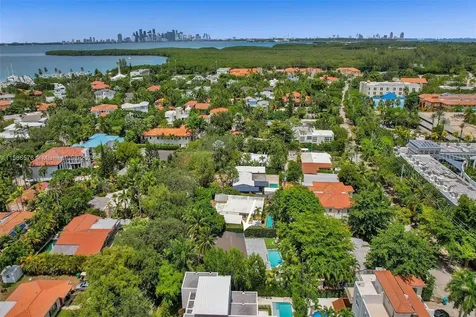 285 Glenridge Road Key Biscayne FL 33149