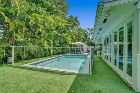 285 Glenridge Road Key Biscayne FL 33149