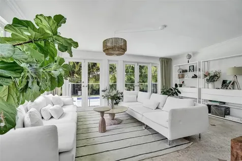 285 Glenridge Road Key Biscayne FL 33149