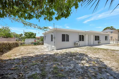 1157 W 36th Street Riviera Beach FL 33404