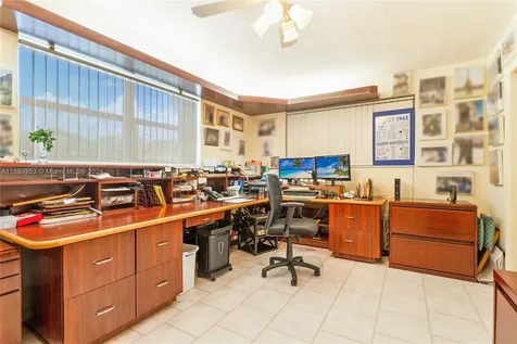 20610 NE 22nd Place Miami FL 33180