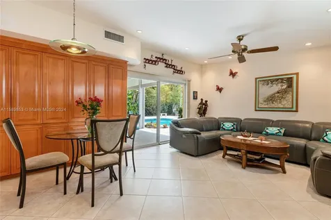 20610 NE 22nd Place Miami FL 33180