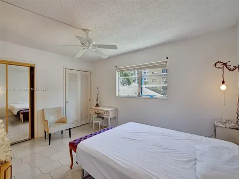 500 NE 12th Avenue Hallandale Beach FL 33009