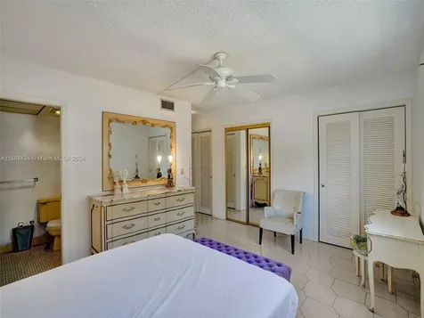 500 NE 12th Avenue Hallandale Beach FL 33009