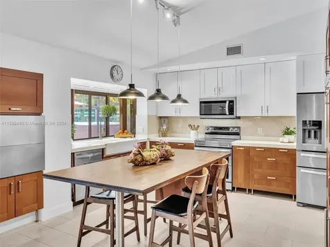 5600 Knighthurst Way Davie FL 33331