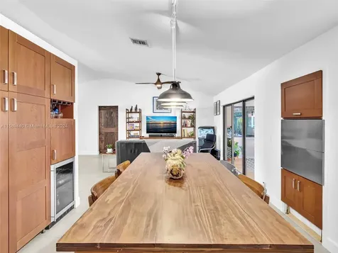 5600 Knighthurst Way Davie FL 33331