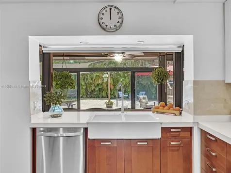 5600 Knighthurst Way Davie FL 33331