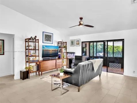 5600 Knighthurst Way Davie FL 33331