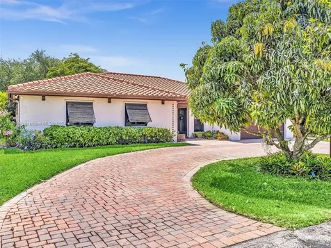 5600 Knighthurst Way Davie FL 33331