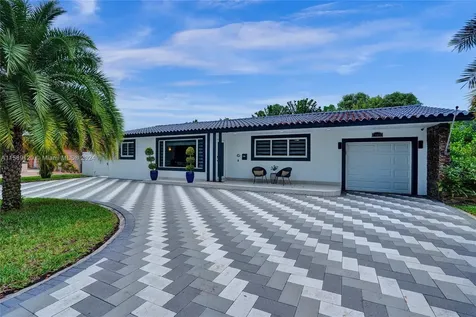 14820 Mahogany Court Miami Lakes FL 33014