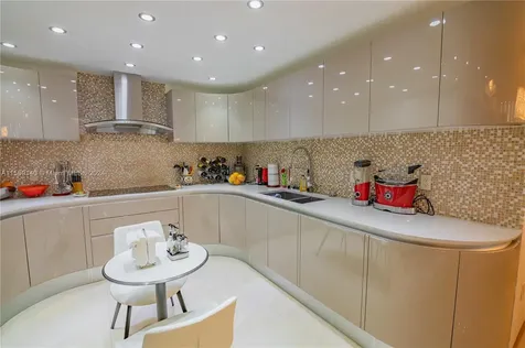 9801 Collins Avenue Bal Harbour FL 33154