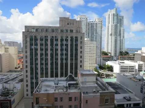 151 SE 1 Street Miami FL 33131