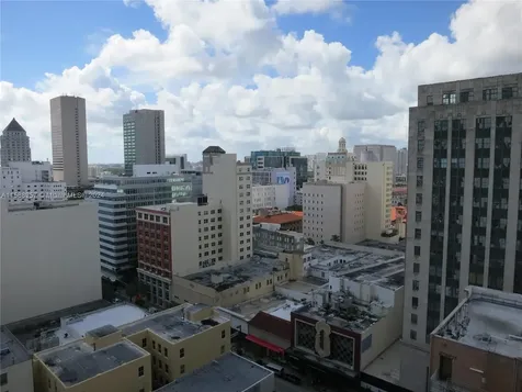 151 SE 1 Street Miami FL 33131