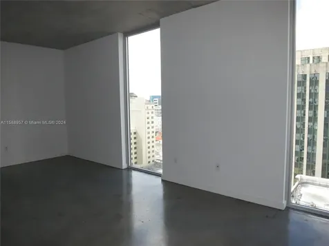 151 SE 1 Street Miami FL 33131