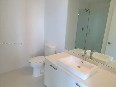 151 SE 1 Street Miami FL 33131