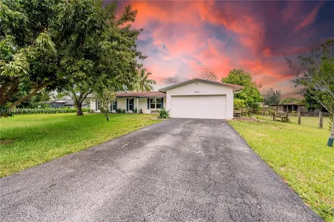 2670 SW 122nd Terrace Davie FL 33330