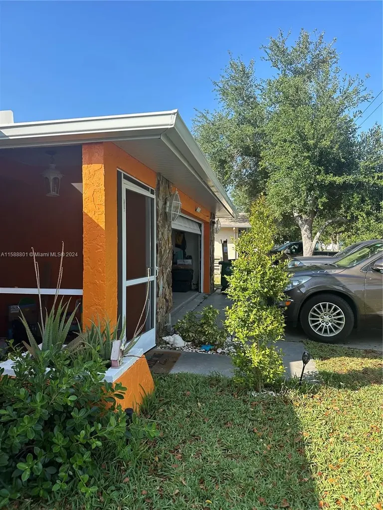 4020 Country Club Boulevard Cape Coral FL 33904