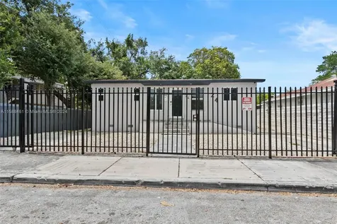 24 NW 50th Street Miami FL 33127