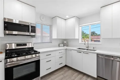 24 NW 50th Street Miami FL 33127