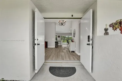 11022 NW 19th Street Coral Springs FL 33071