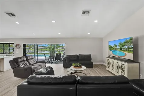 11022 NW 19th Street Coral Springs FL 33071