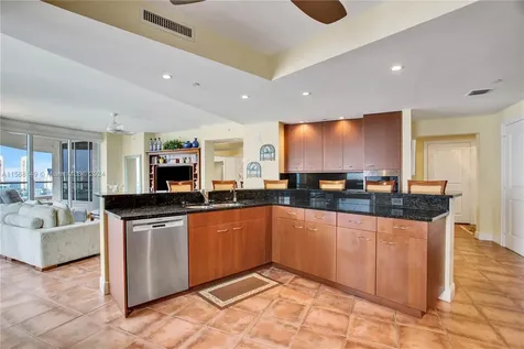 6000 Island Boulevard Aventura FL 33160