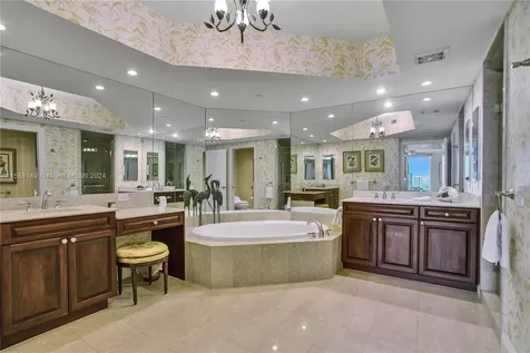 6000 Island Boulevard Aventura FL 33160