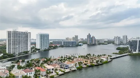 6000 Island Boulevard Aventura FL 33160
