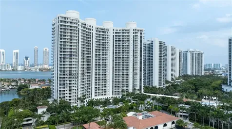 6000 Island Boulevard Aventura FL 33160