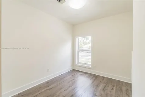 2760 SW 19th Terrace Miami FL 33145