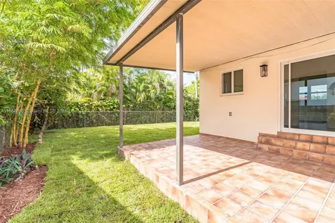 2760 SW 19th Terrace Miami FL 33145