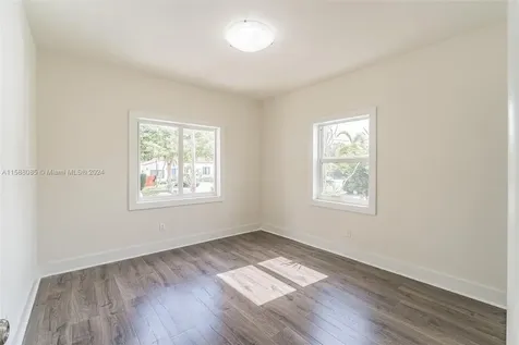 2760 SW 19th Terrace Miami FL 33145