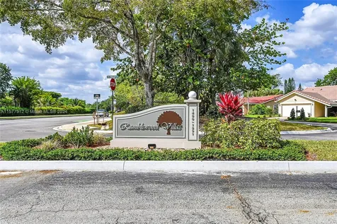 1742 Riverwood Lane Coral Springs FL 33071