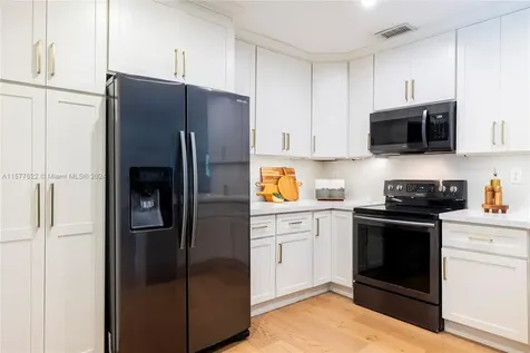 5130 SW 69th Avenue Miami FL 33155