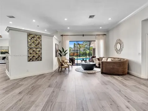 1225 Jasmine Circle Weston FL 33326